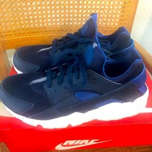 Nike Air huarache Men’s 11.5